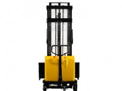 HALF ELECTRIC STACKER